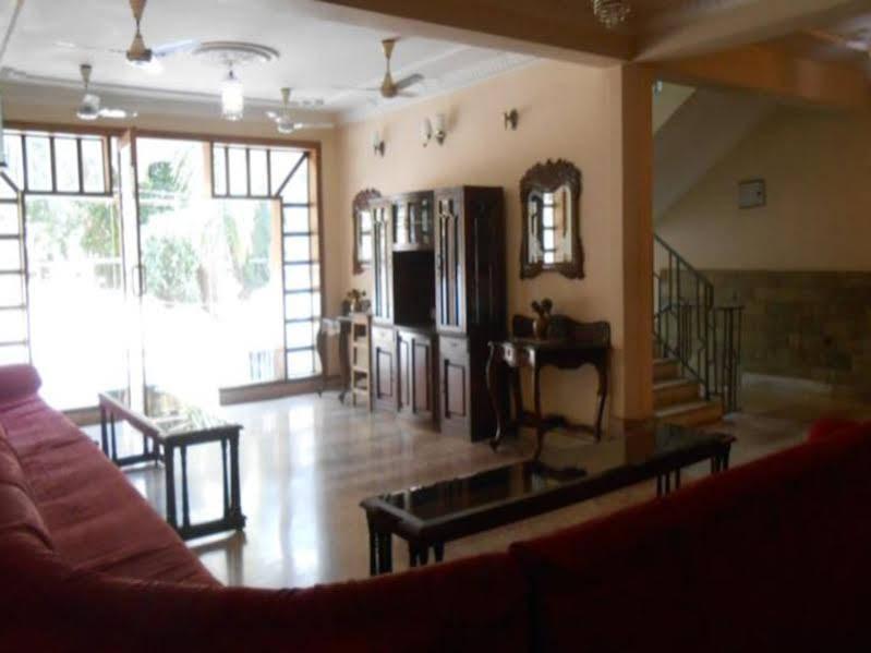 Hotel Tourist Inn Siliguri Exteriér fotografie
